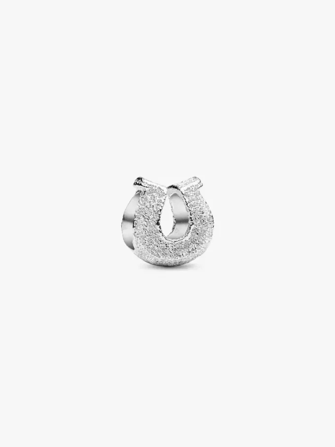 Mini-Charm „Hufeisen“ mit Struktur aus Sterlingsilber Mini-Charm „Hufeisen“ mit Struktur aus Sterlingsilber