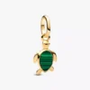 Mini-Dangle Charm „Grüne Schildkröte“, 14-karätig vergoldet