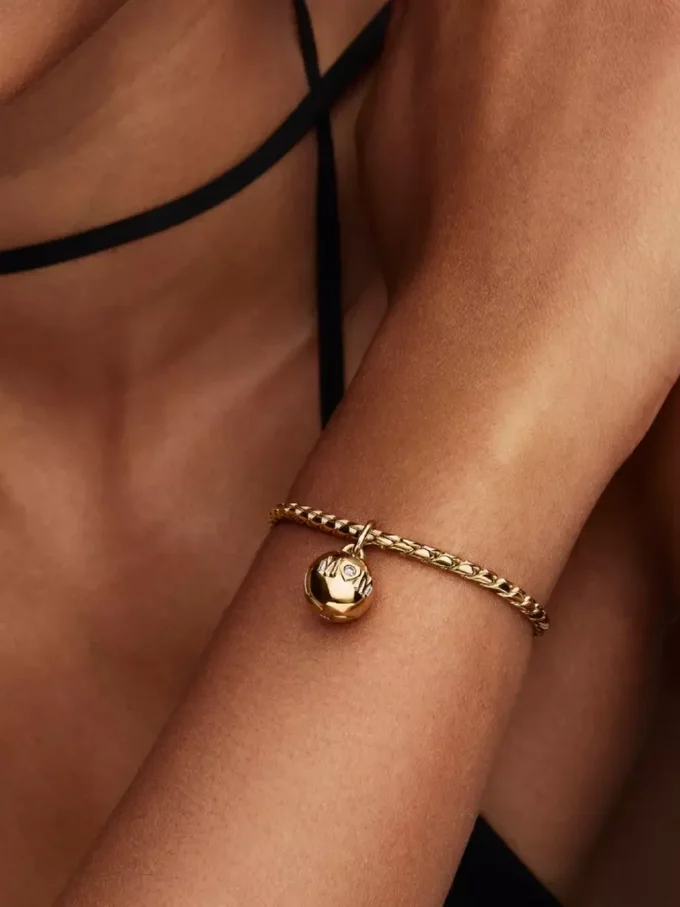 Mom-Kugel-Charm mit Verschluss, 14-karätig vergoldet Mom-Kugel-Charm mit Verschluss, 14-karätig vergoldet