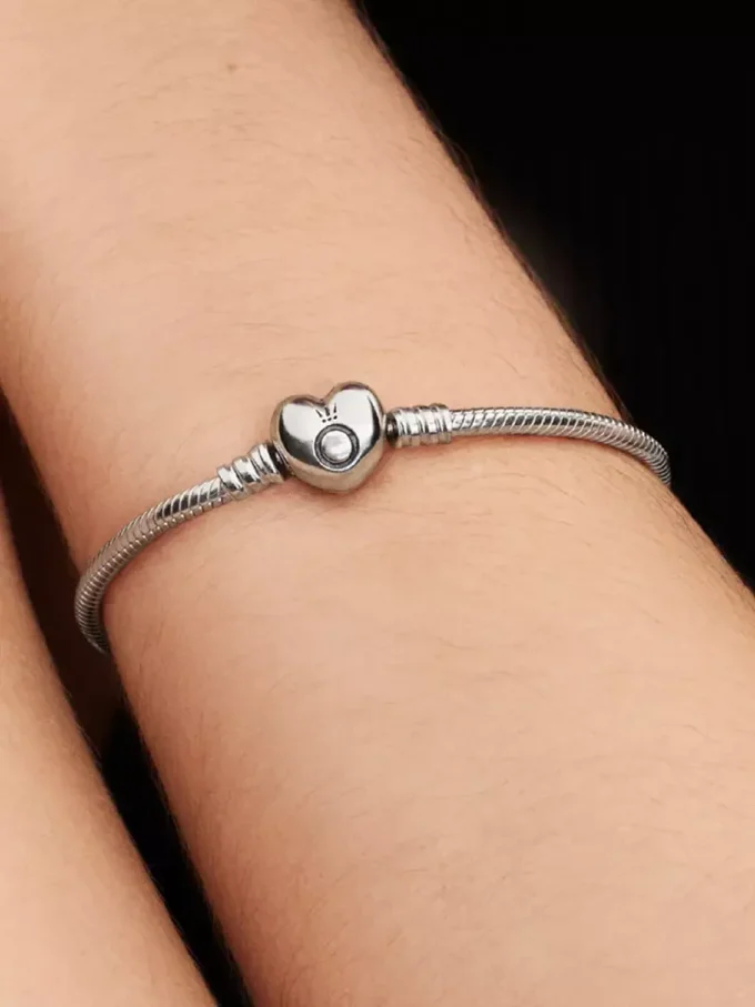 Moments Herz- und Snake Chain-Armband aus Sterlingsilber Moments Herz- und Snake Chain-Armband aus Sterlingsilber