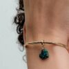 Opaleszierender grüner Herz-Dangle Charm – 14-karätige Vergoldung Opaleszierender grüner Herz-Dangle Charm – 14-karätige Vergoldung