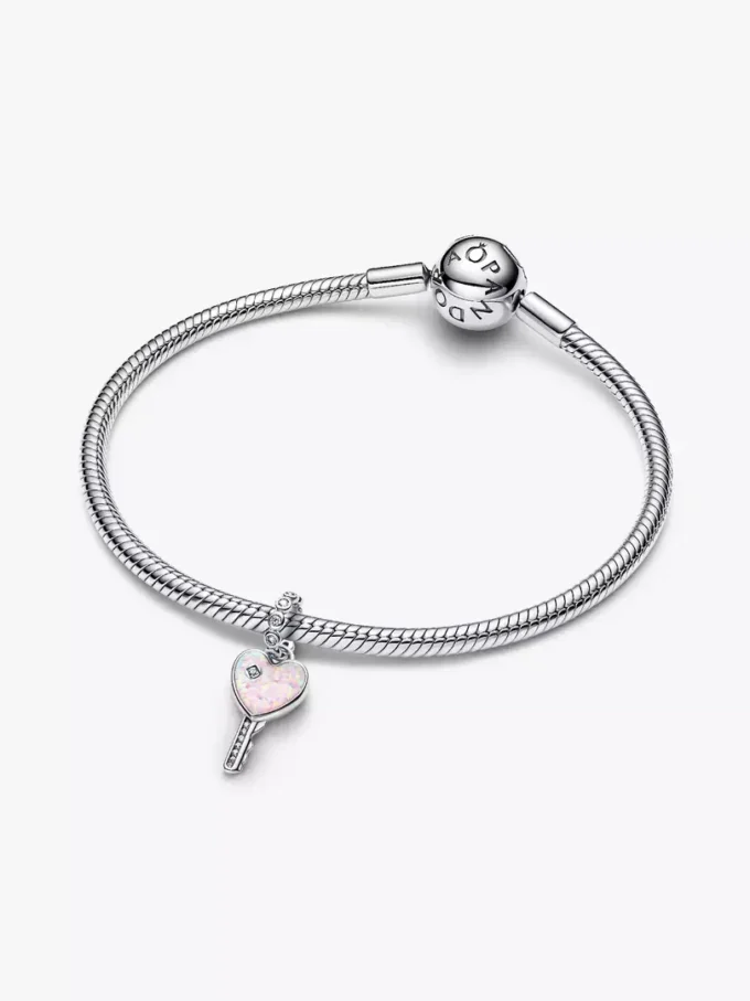Opaleszierender Herz-Schlüssel-Dangle Charm aus Sterlingsilber Opaleszierender Herz-Schlüssel-Dangle Charm aus Sterlingsilber