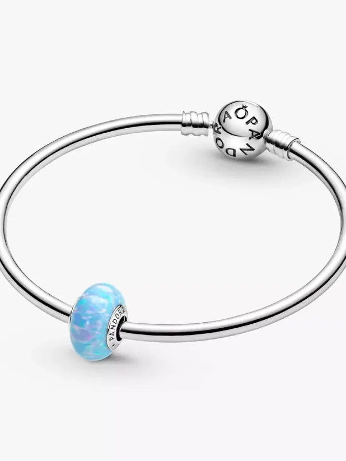 Opaleszierender, ozeanblauer Charm aus Sterlingsilber