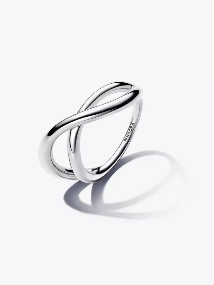 Organisch geformter Infinity-Ring aus Sterlingsilber Organisch geformter Infinity-Ring aus Sterlingsilber