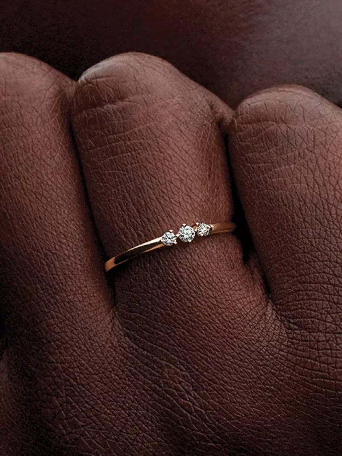 Pandora Era 14-karätiger Goldring mit drei im Labor gezüchteten Diamanten, 0,09 Karat insgesamt, 14-karätiges Gold