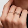 Pandora Era 14-karätiger Goldring mit einem Labor-Diamanten – 0,03 Karat Gesamtgewicht, 14-karätiges Gold