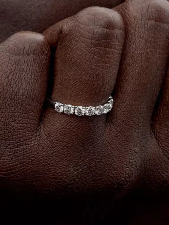 Pandora Era 14-karätiger Weißgold-Halb-Ewigkeitsring mit Lab-Grown Diamonds, 0,90 Karat insgesamt, 14-karätiges Weißgold