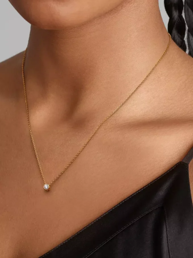 Pandora Era Bezel 14-karätige Goldkette mit Anhänger aus einem im Labor gezüchteten Diamanten, 0,15 Karat, 14-karätiges Gold Pandora Era Bezel 14-karätige Goldkette mit Anhänger aus einem im Labor gezüchteten Diamanten, 0,15 Karat, 14-karätiges Gold