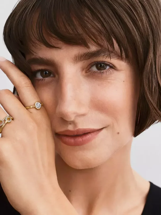 Pandora „Infinite“ Ring mit doppelreihigem Pavé aus im Labor gezüchteten Diamanten, 0,22 Karat insgesamt, 14 Karat Gold