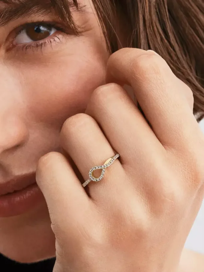 Pandora Infinite Ring mit Pavé aus Lab-Grown Diamonds, 0,19 Karat insgesamt, 14 Karat Gold Pandora Infinite Ring mit Pavé aus Lab-Grown Diamonds, 0,19 Karat insgesamt, 14 Karat Gold