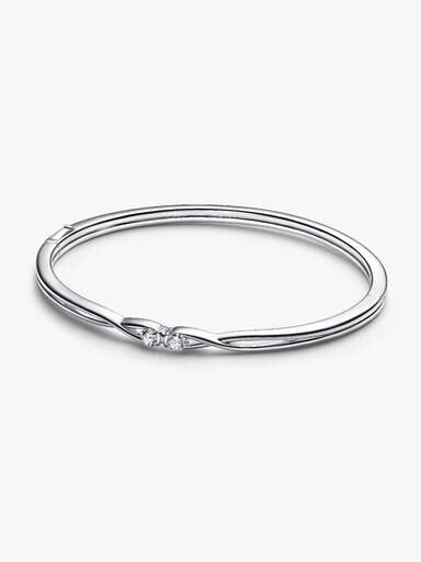 Pandora Infinite Sterlingsilber-Bangle mit doppelseitigen Lab-Grown-Diamanten – 0,30 ct TW, Sterlingsilber Pandora Infinite Sterlingsilber-Bangle mit doppelseitigen Lab-Grown-Diamanten – 0,30 ct TW, Sterlingsilber