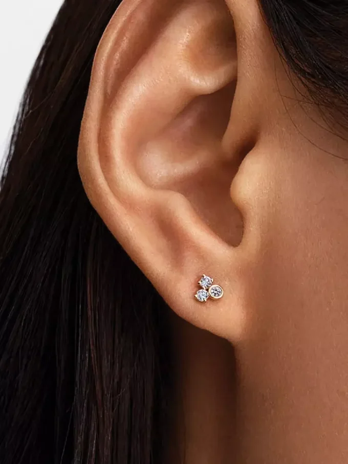 Pandora Lab-Grown Diamonds-Ohrringe mit im Labor gezüchteten Diamanten, 0,19 Karat insgesamt, 14 Karat Gold Pandora Lab-Grown Diamonds-Ohrringe mit im Labor gezüchteten Diamanten, 0,19 Karat insgesamt, 14 Karat Gold