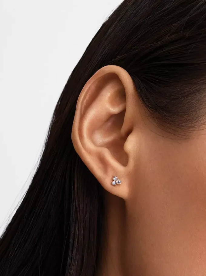 Pandora Lab-Grown Diamonds-Ohrringe mit im Labor gezüchteten Diamanten, 0,19 Karat insgesamt, 14 Karat Gold Pandora Lab-Grown Diamonds-Ohrringe mit im Labor gezüchteten Diamanten, 0,19 Karat insgesamt, 14 Karat Gold