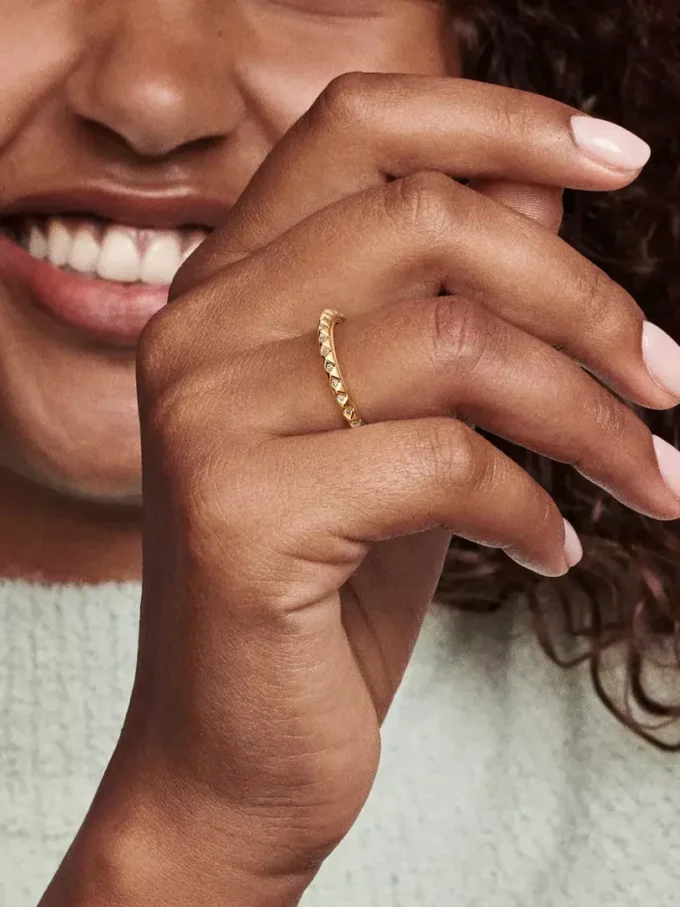 Pandora ME Pyramidenring, 14 Karat vergoldet