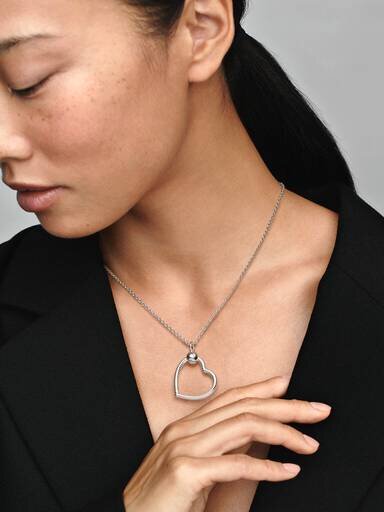 Pandora Moments Herz-Charm-Anhänger – Sterlingsilber Pandora Moments Herz-Charm-Anhänger – Sterlingsilber