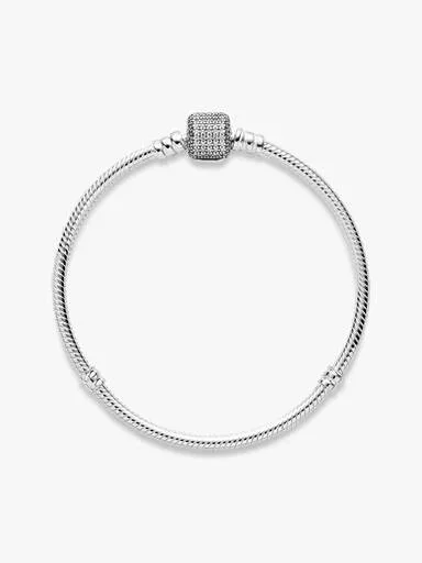 Pandora Moments Snake Chain-Armband mit funkelndem Pavé-Verschluss – Sterlingsilber Pandora Moments Snake Chain-Armband mit funkelndem Pavé-Verschluss – Sterlingsilber