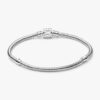 Pandora Moments Snake Chain-Armband mit Marvel-Logo-Verschluss – Sterlingsilber