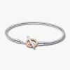 Pandora Moments zweifarbiges Logo-T-Bar-Armband mit Snake Chain – Sterlingsilber, 14 Karat Roségold-Beschichtung Pandora Moments zweifarbiges Logo-T-Bar-Armband mit Snake Chain – Sterlingsilber, 14 Karat Roségold-Beschichtung