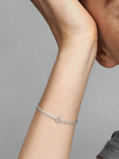 Pandora Signature Pavé Bold Chain Armband – Sterlingsilber Pandora Signature Pavé Bold Chain Armband – Sterlingsilber