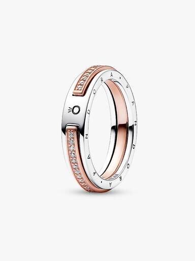 Pandora Signature zweifarbiger Logo & Pavé-Ring – Sterlingsilber, 14 Karat Roségold-Beschichtung Pandora Signature zweifarbiger Logo & Pavé-Ring – Sterlingsilber, 14 Karat Roségold-Beschichtung