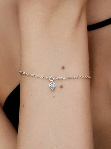 Pandora Talisman Armband aus Sterlingsilber mit Herzanhänger aus Lab-Grown Diamonds – 0,25 Karat Gesamtgewicht, Sterlingsilber Pandora Talisman Armband aus Sterlingsilber mit Herzanhänger aus Lab-Grown Diamonds – 0,25 Karat Gesamtgewicht, Sterlingsilber