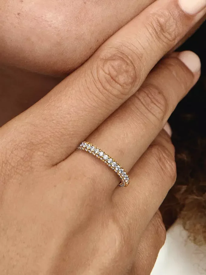 Pandora Timeless Pavé Einreihiger Ring, 14-karätige Vergoldung Pandora Timeless Pavé Einreihiger Ring, 14-karätige Vergoldung