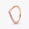 Funkelndes rosa Herz-Wishbone-Ring-Set, 2er-Set Funkelndes rosa Herz-Wishbone-Ring-Set, 2er-Set