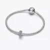 Pavé-Clip Charm aus Sterlingsilber Pavé-Clip Charm aus Sterlingsilber