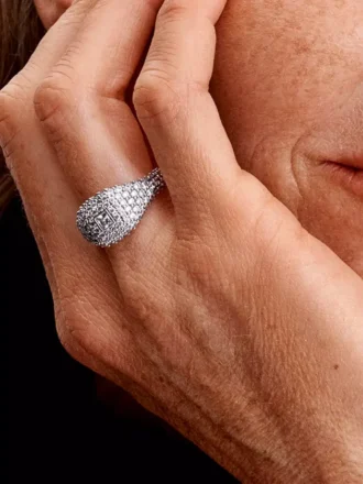 Pavé-Cocktailring mit quadratischem Stein aus Sterlingsilber