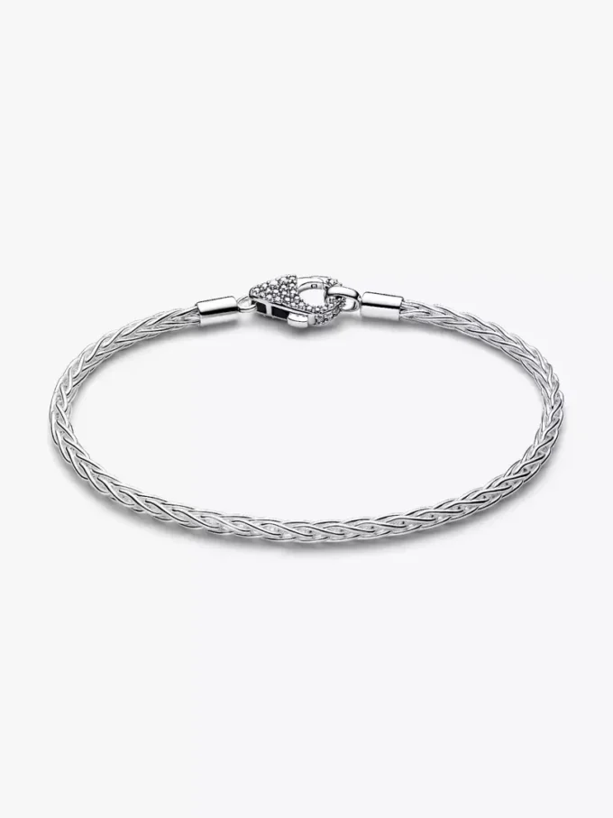 Pavé-Verschluss-Armband mit Fuchsschwanz-Charm aus Sterlingsilber Pavé-Verschluss-Armband mit Fuchsschwanz-Charm aus Sterlingsilber