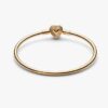 Radiating Heart Clasp Bangle – 14 Karat vergoldet Radiating Heart Clasp Bangle – 14 Karat vergoldet
