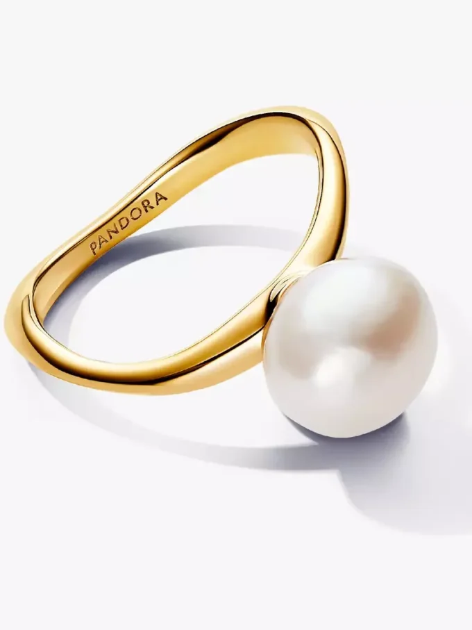 Ring mit barockbehandelter Süßwasserzuchtperle, 14 Karat vergoldet Ring mit barockbehandelter Süßwasserzuchtperle, 14 Karat vergoldet