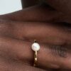 Ring mit behandelter Süßwasserzuchtperle – 14 Karat vergoldet Ring mit behandelter Süßwasserzuchtperle – 14 Karat vergoldet