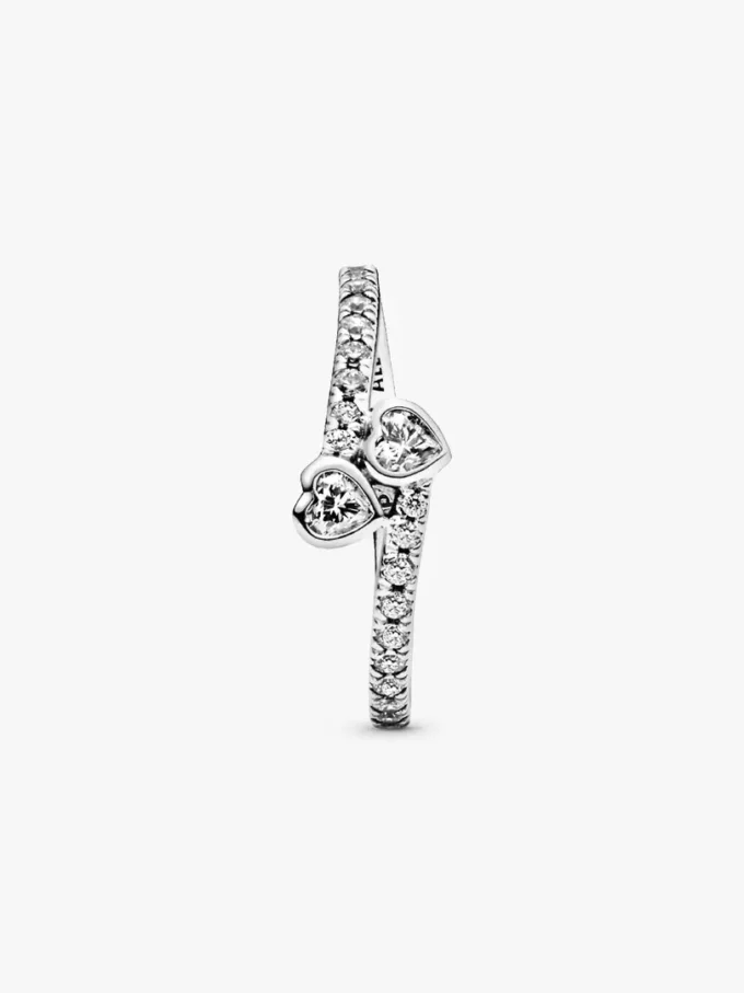 Ring mit zwei funkelnden Herzen aus Sterlingsilber
