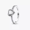Elevated White Heart Ring aus Sterlingsilber Elevated White Heart Ring aus Sterlingsilber