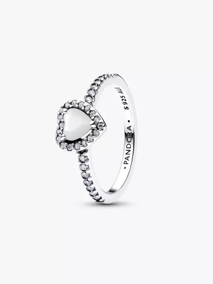 Elevated White Heart Ring aus Sterlingsilber Elevated White Heart Ring aus Sterlingsilber