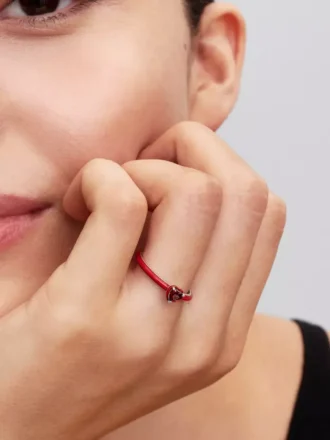 Roter Chakra-Herzring aus Sterlingsilber
