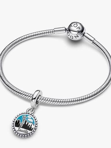 Seattle Skyline Dangle Charm – Sterlingsilber Seattle Skyline Dangle Charm – Sterlingsilber