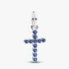 Sparkling Blue Round Bezel Cross Pendant Halskette – 2er-Set
