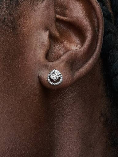 Sparkling Round Halo Ohrringe – Sterlingsilber Sparkling Round Halo Ohrringe – Sterlingsilber