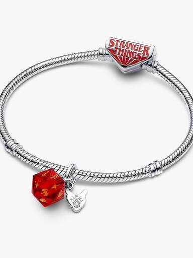 Stranger Things Hellfire Club Würfel-Dangle Charm – Sterlingsilber Stranger Things Hellfire Club Würfel-Dangle Charm – Sterlingsilber