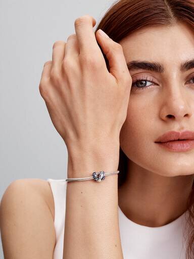 Stranger Things Im Dunkeln Leuchtender Herz-Charm – Sterlingsilber Stranger Things Im Dunkeln Leuchtender Herz-Charm – Sterlingsilber