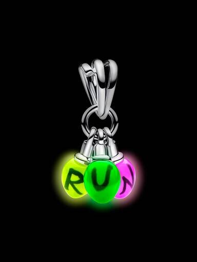 Stranger Things Im Dunkeln Leuchtender „Run“-Dangle Charm – Sterlingsilber Stranger Things Im Dunkeln Leuchtender „Run“-Dangle Charm – Sterlingsilber