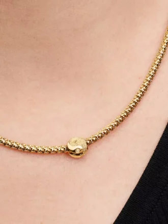 Strukturierter Yin-und-Yang-Mini-Charm, 14-karätig vergoldet Strukturierter Yin-und-Yang-Mini-Charm, 14-karätig vergoldet