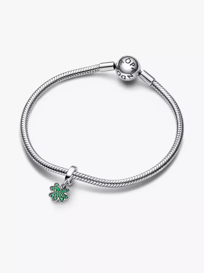 Vierblättriges Kleeblatt-Dangle Charm aus Sterlingsilber Vierblättriges Kleeblatt-Dangle Charm aus Sterlingsilber
